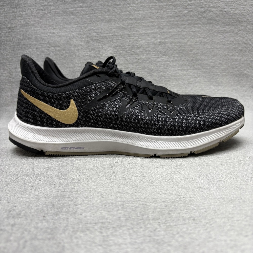 Nike‎ Quest Metallic Gold Womens Size 9.5 Black AA7412 006 Running